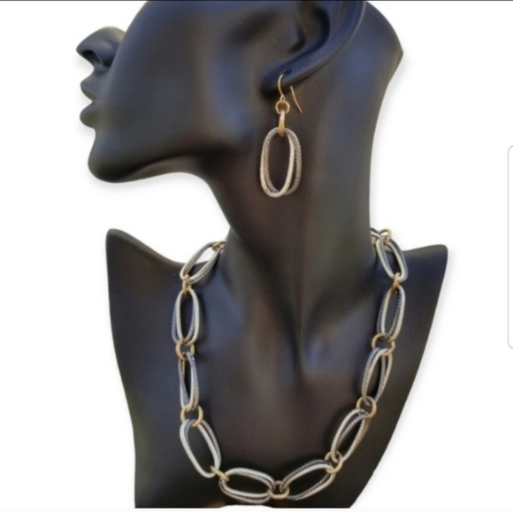 VINTAGE TRI COLORED GOLD, SILVER & DARK GREY ALUMINIUM CHAIN NECKLACE & EARRINGS - Picture 1 of 5